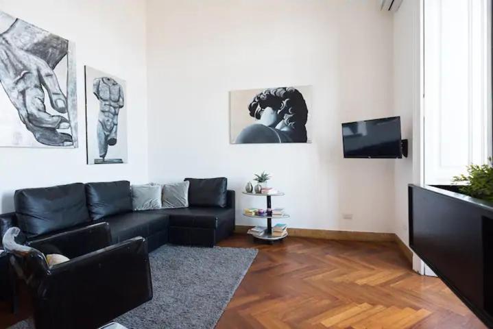 Vesuvius Suite - Elegante Appartamento In Centro Nápoly Kültér fotó